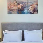 Διαμέρισμα Luxury Downtown & Garage