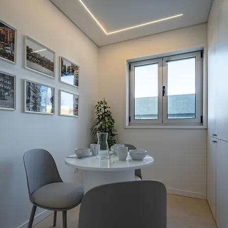 Luxury Downtown & Garage Apartment Porto